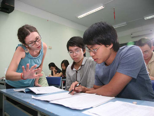 Tuyển sinh 2012: "Tư vấn mùa thi" cùng báo Thanh Niên